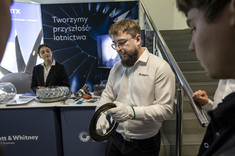 Kosmiczne materiały. Ogólnopolski Dzień Inżynierii Materiałowej