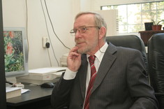 Prof. Jacek Jeżowski